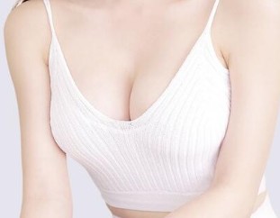 乳房下垂松软怎么办 大连心元整形医院乳房下垂矫正价格