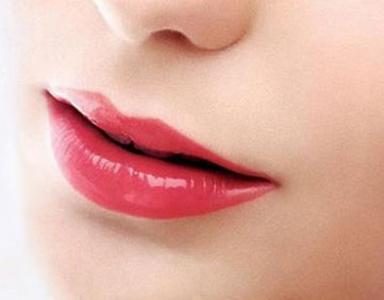 嘴唇厚的原因是什么 内江百龄京菊医疗美容整形来介绍