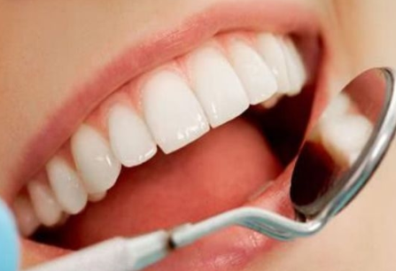 烤瓷牙和种植牙怎么选 中山牙科医院推荐 升艺口腔值得信赖