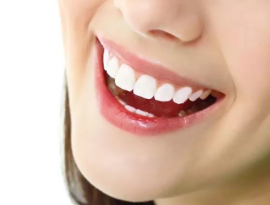 大连沙医生口腔整形医院种植牙的优点 重新获得牙齿
